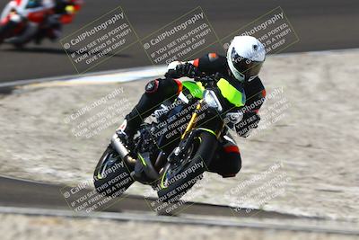 media/Sep-21-2025-TrackDaz (Sun) [[277c75b276]]/B Group/1220pm (Turn 2)/